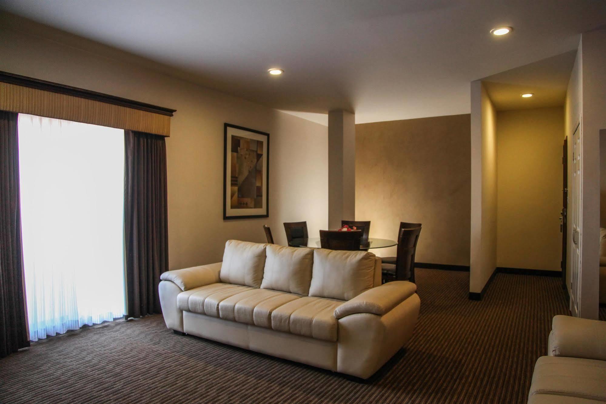 Best Western Plus La Mina Parral Chambre photo